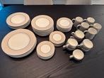 Hema Tsaar borden, koppen, bekers taupe en beige, Ophalen, Gebruikt, Keramiek, Bord(en)