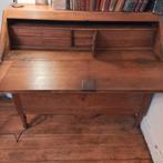 Ancien secrétaire en chêne, Enlèvement