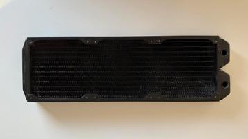 Alphacool 360 Cooler in zwart beschikbaar voor biedingen