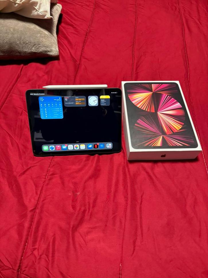 iPad Pro 11 3eme gen + coque, Computers en Software, Apple iPads, Zo goed als nieuw, Apple iPad Pro, Wi-Fi, 11 inch, 128 GB, Grijs