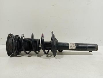VEERPOOT LINKS VOOR A3 Sportback (8VA / 8VF) (5Q0413023DA) beschikbaar voor biedingen