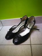 Zwarte pump Tamaris, maat 39, Sports & Fitness, Enlèvement ou Envoi, Comme neuf