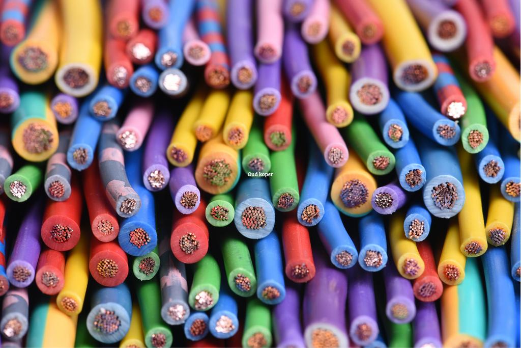 Oude kabels & koper gezocht – contant of per bank betaald, Ophalen of Verzenden, Zo goed als nieuw