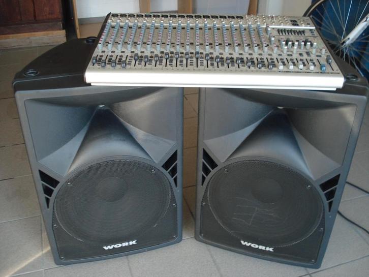 P.A.  PA  mengpaneel en  2 actieve boxen, Muziek en Instrumenten, Versterkers | Keyboard, Monitor en PA, Zo goed als nieuw, P.A.