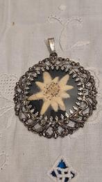 Ancien pendentif Edelweiss séché sous verre, Bijoux, Sacs & Beauté, Pendentif, Autres matériaux, Enlèvement ou Envoi