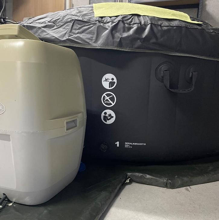 Jacuzzi, Jardin & Terrasse, Bains à remous et Spas, Comme neuf, Gonflable, Enlèvement ou Envoi