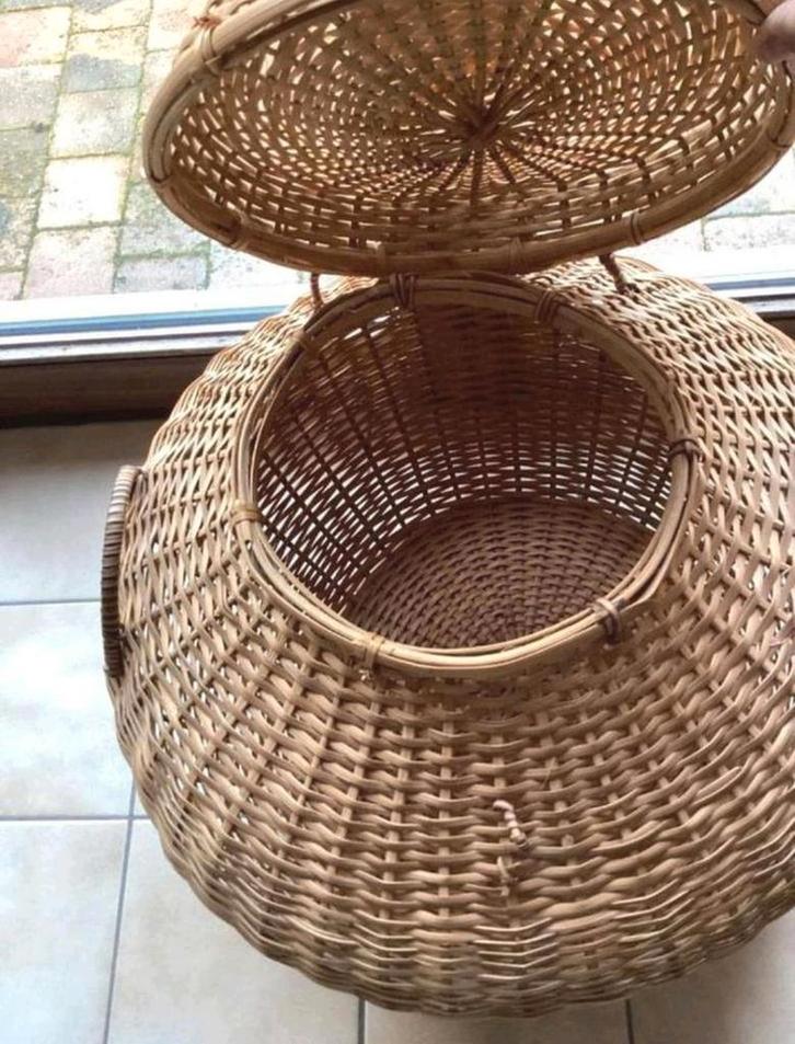 🔶️ Zie prachtige ronde knutselmand groot met 2 hengsels, Doe-het-zelf en Bouw, Ladders en Trappen, Gebruikt, Minder dan 2 meter