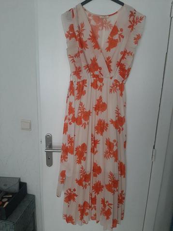 Robe longue beschikbaar voor biedingen