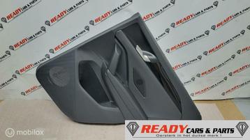 Deurpaneel Rechtsachter Leder VW Tiguan CT1 571 571868116A beschikbaar voor biedingen