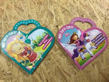 2 hartvormige boeken, Enchanted Fairy en Unicorn beschikbaar voor biedingen