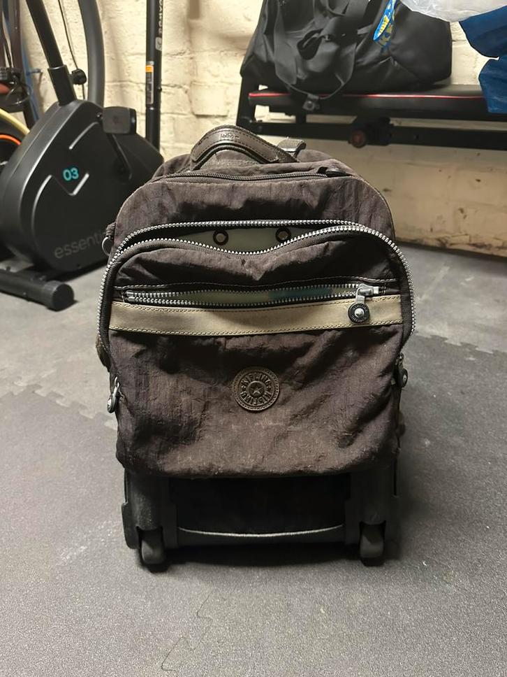 Kipling bruine rugzak op wielen, Handtassen en Accessoires, Tassen | Schooltassen, Gebruikt, Rugtas, Bruin, Ophalen