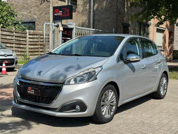 Peugeot 208 Allure - 1.2 Benzine - Apple Carplay - 110pk beschikbaar voor biedingen