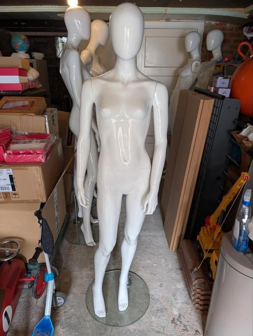 Mannequins adolescents, Hobby en Vrije tijd, Kostuums, Theaterbenodigdheden en LARP, Zo goed als nieuw, Ophalen