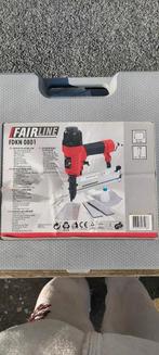 Fairline spijkermachine met perslucht, Doe-het-zelf en Bouw, Gereedschap | Boormachines, Gebruikt, Ophalen of Verzenden