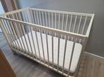 Babybed Ikea met matras Aerosleep in perfecte staat, Kinderen en Baby's, Ophalen, Zo goed als nieuw