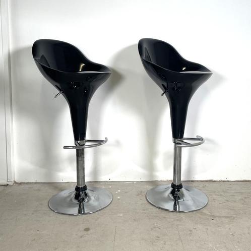 Set van twee kunststof retro barkrukken, Huis en Inrichting, Barkrukken, Gebruikt, 90 cm of meer, Kunststof, Metaal, 2 krukken