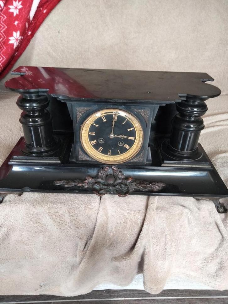 Horloge ancienne en marbre/brons H.Luppens, Antiquités & Art, Antiquités | Horloges, Enlèvement