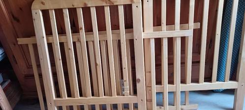 houten kinderbedje, Kinderen en Baby's, Kinderkamer | Bedden, Zo goed als nieuw, Minder dan 140 cm, 70 tot 85 cm, Lattenbodem