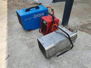 lot 2x 220v Gas Heat cannon propane and butane 1x 220 V Elek beschikbaar voor biedingen