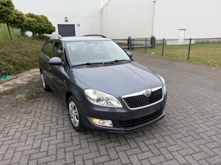 Skoda Fabia station, Auto's, Skoda, Particulier, Te koop, Fabia, Elektrische buitenspiegels, Elektrische ramen, Diesel, Euro 5