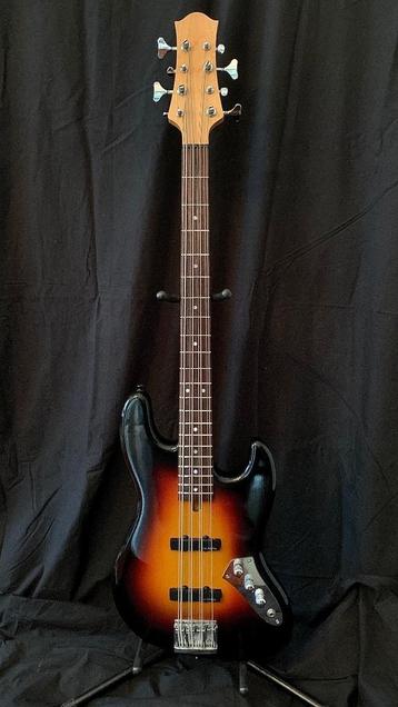 8-string bass. Handmade Paul Belgrado