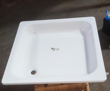 bac de douche en tôle émaillée 90 x 90 cm beschikbaar voor biedingen