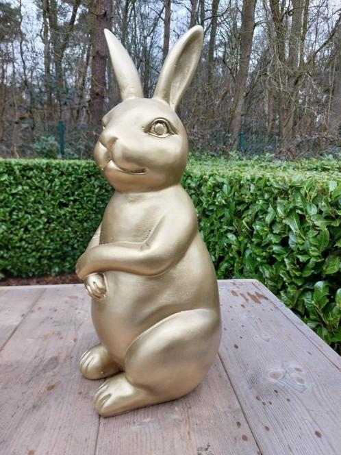 (tuin)beeld Gouden konijn, zwembad, vijver 54cm, Tuin en Terras, Tuinbeelden, Nieuw, Dierenbeeld, Kunststof, Ophalen