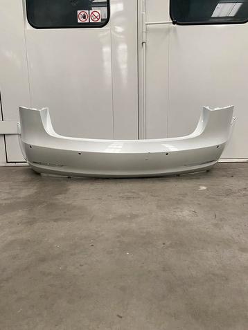 Tesla model 3 achterbumper beschikbaar voor biedingen