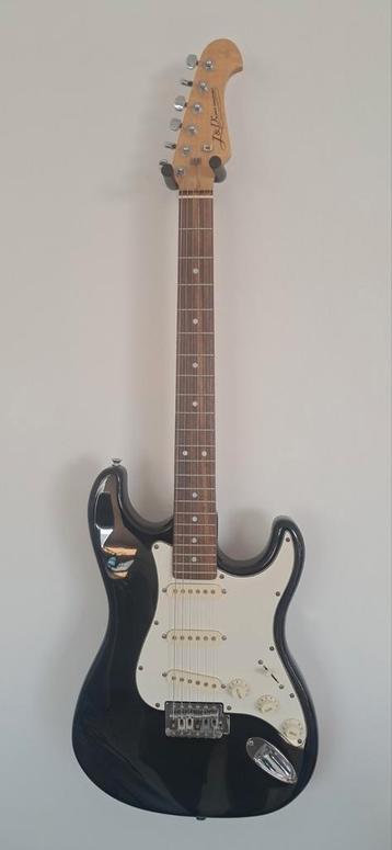 J&D stratocaster black- elektrische gitaar beschikbaar voor biedingen