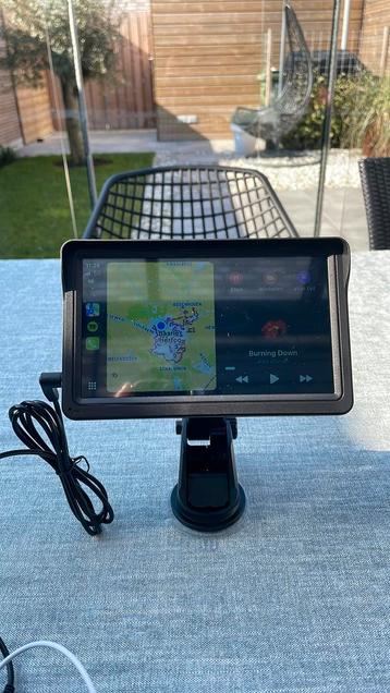 Plug & play CarPlay scherm  beschikbaar voor biedingen