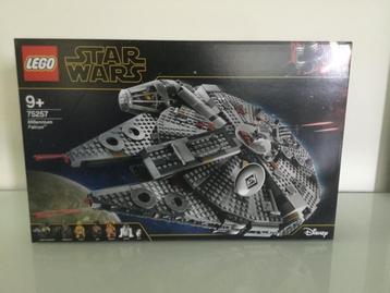 LEGO 75257 Star Wars Millenium Falcon - NIEUW beschikbaar voor biedingen