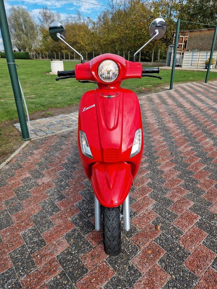 RAZZO LUCCA A-KLASSE TE KOOP, Fietsen en Brommers, Snorfietsen en Snorscooters, Zo goed als nieuw, Elektrisch, Ophalen