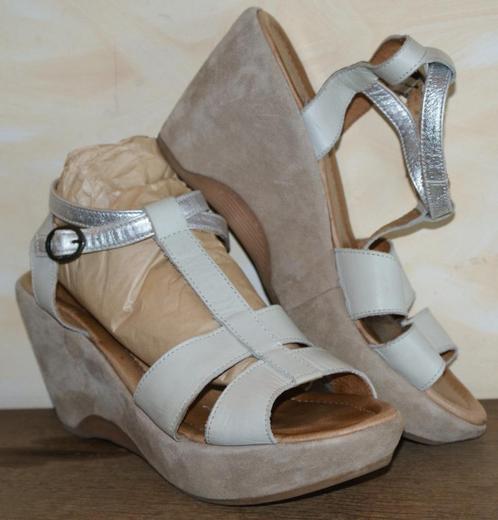 CIAO RAGAZZI strappy sandalen met sleehak M40 .., Kleding | Dames, Schoenen, Zo goed als nieuw, Sandalen of Muiltjes, Grijs, Ophalen of Verzenden