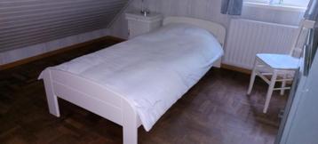 1 persoons bed beschikbaar voor biedingen
