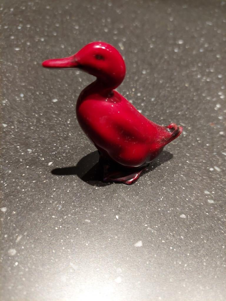 Figurine en porcelaine rouge flambée "DUCK" de, Verzamelen, Ophalen of Verzenden, Zo goed als nieuw