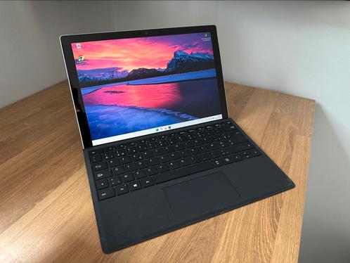 Microsoft surface pro 7+ incl keyboard., Computers en Software, Windows Tablets, Zo goed als nieuw, Wi-Fi, Ophalen of Verzenden