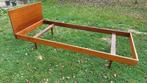 Eenpersoonsbed Vandenberghe Pauvers 204x88. Gestempeld 1964., Antiek en Kunst, Ophalen