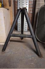 Stevige metalen driepikkel poot, Ophalen, Gebruikt