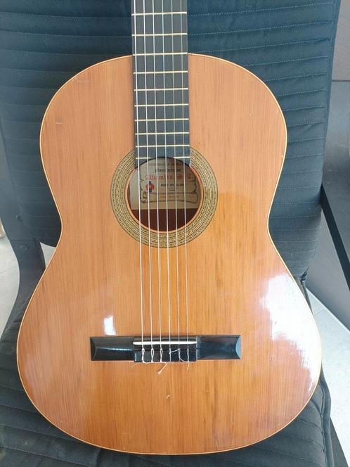 guitare Alhambra 2c, Muziek en Instrumenten, Snaarinstrumenten | Gitaren | Akoestisch, Gebruikt, Ophalen