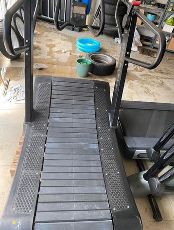 Crosstrainer en lifemaxx loopband 