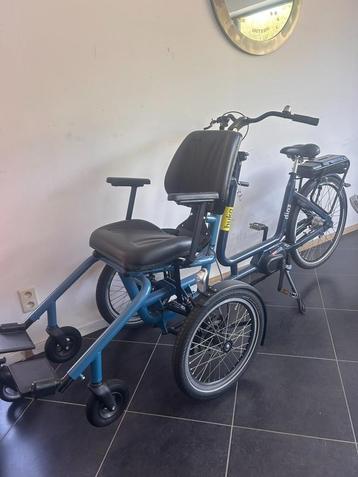 Huka DIAZ rolstoelfiets NIEUW- nu ACTIE -35% en garantie beschikbaar voor biedingen