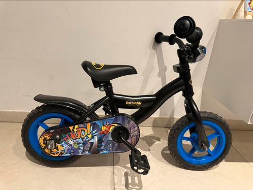 Batman kinderfiets 10 inch met zijwielen zo goed als nieuw, Fietsen en Brommers, Fietsen | Kinderfietsjes, Zo goed als nieuw, Zijwieltjes