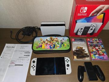 Nintendo Switch OLED White + 2 games, Switch OLED, Enlèvement ou Envoi, Avec 1 manette, Avec jeux