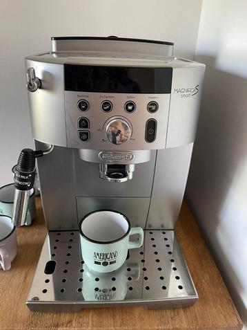 De’Longhi Magnifica S – Volautomatische espressomachine beschikbaar voor biedingen
