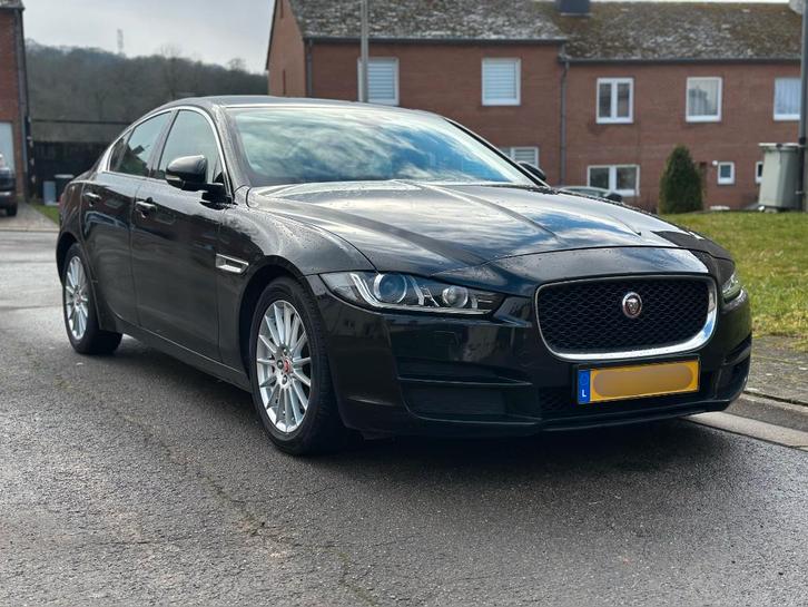JAGUAR XE 2017 PERFECT, Autos, Jaguar, Particulier, XE, ABS, Alarme, Bluetooth, Verrouillage central, Rétroviseurs électriques