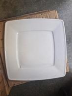 Service borden in hotel porselein, Ophalen