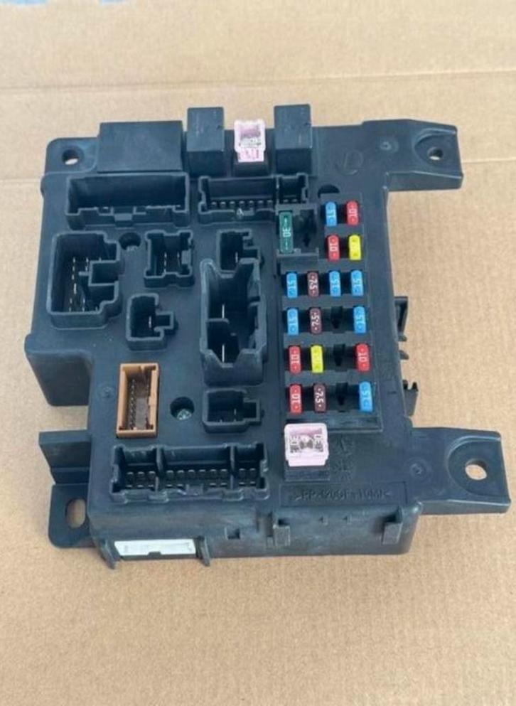 Peugeot 4007 zekeringkast body control module bcm 8637A318, Auto-onderdelen, Elektronica en Kabels, Peugeot, Ophalen of Verzenden