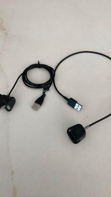 Opladers Fitbit Charge 4 beschikbaar voor biedingen