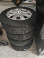 Pneu hivze 215/65/16 98h comme neuf pour vw et audi 5x112, Enlèvement, Jante(s)