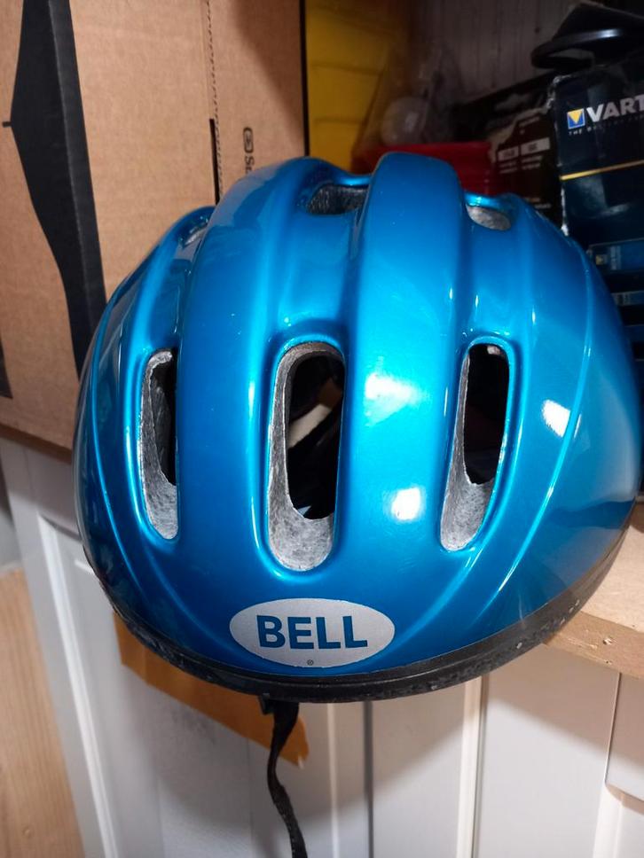 Bell cycloon fietshelm maat m/l 60-63 cm

Heel goed, Fietsen en Brommers, Fietsaccessoires | Fietshelmen, Gebruikt, S, Ophalen